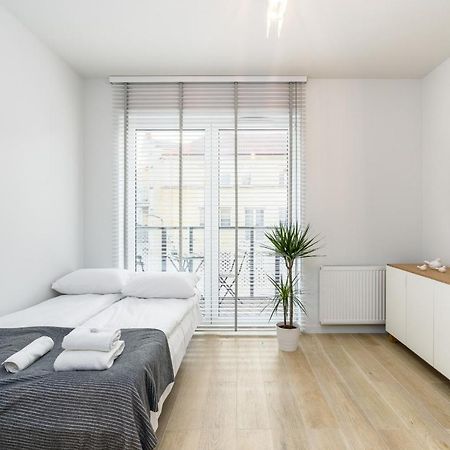 Apartments Poznan Fabryczna By Renters ภายนอก รูปภาพ