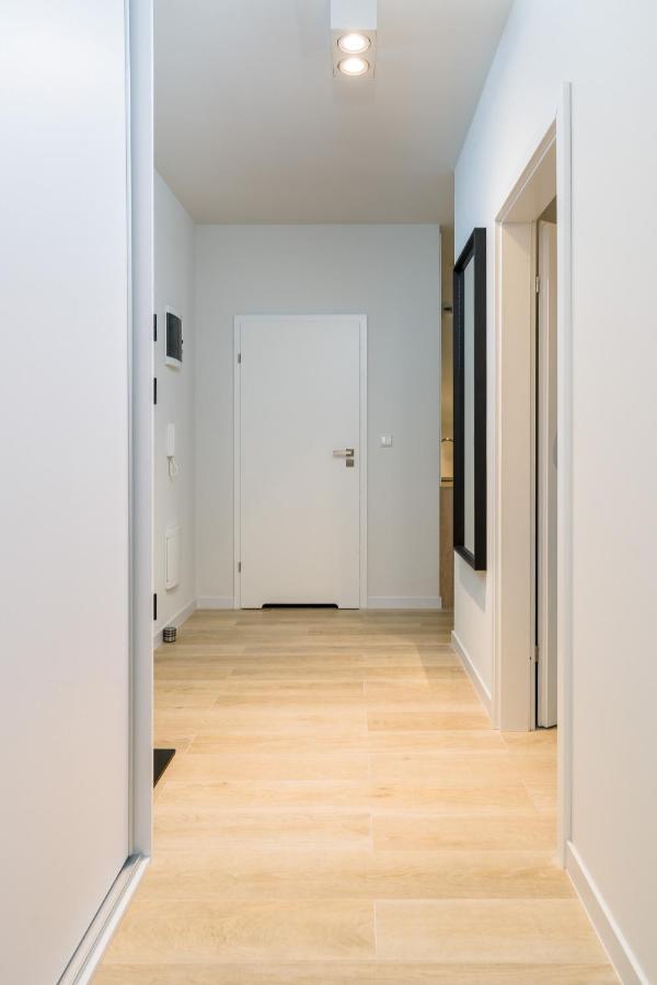 Apartments Poznan Fabryczna By Renters ภายนอก รูปภาพ